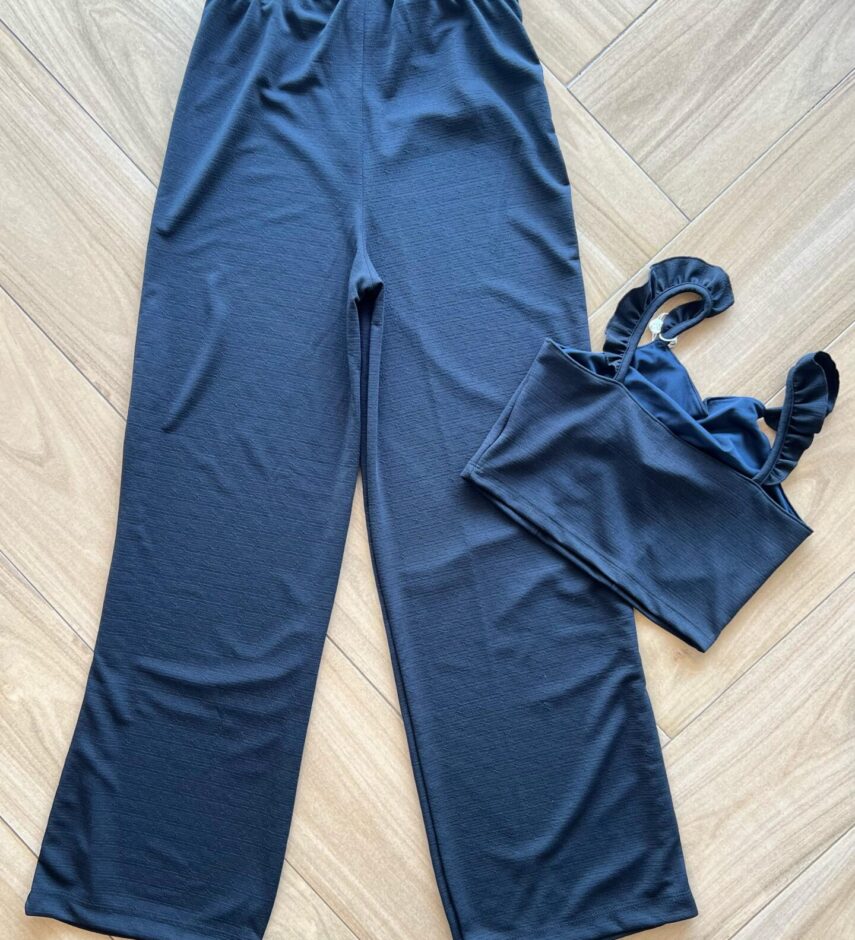 fernandaramoskids com br Conjunto Infantil Feminino Cropped Alça e Calça Wide Leg Preto 2