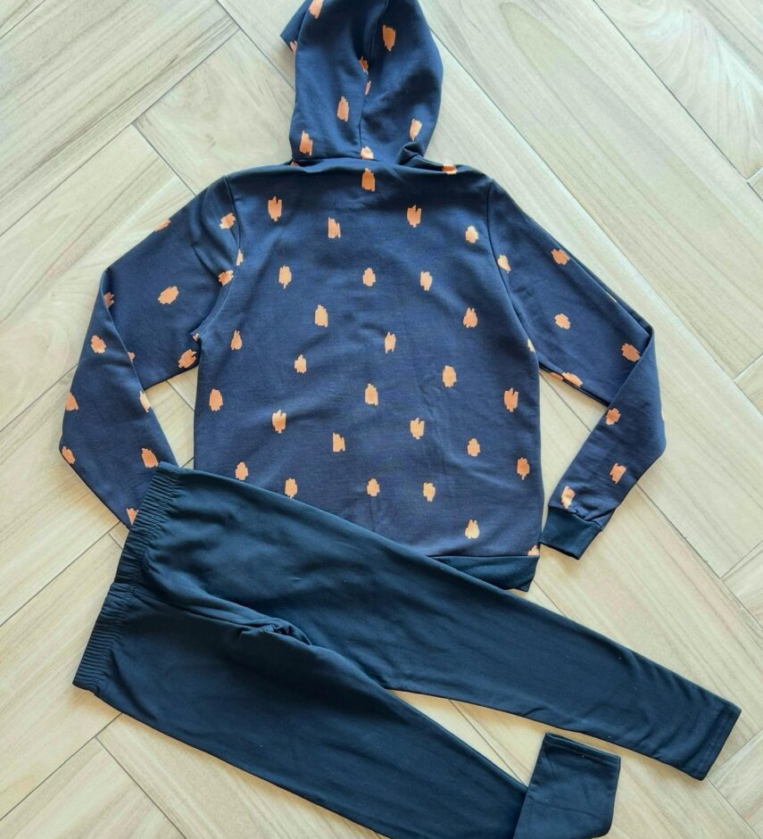 Conjunto Infantil Feminino Flanelado Jaqueta Abstrata e Calça Preta Fernanda Ramos Kids