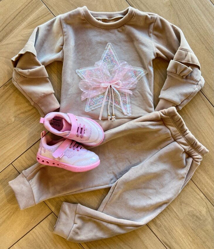 Conjunto Infantil Feminino Moletom Blusa Manga Longa e Calça Bege Fernanda Ramos Kids