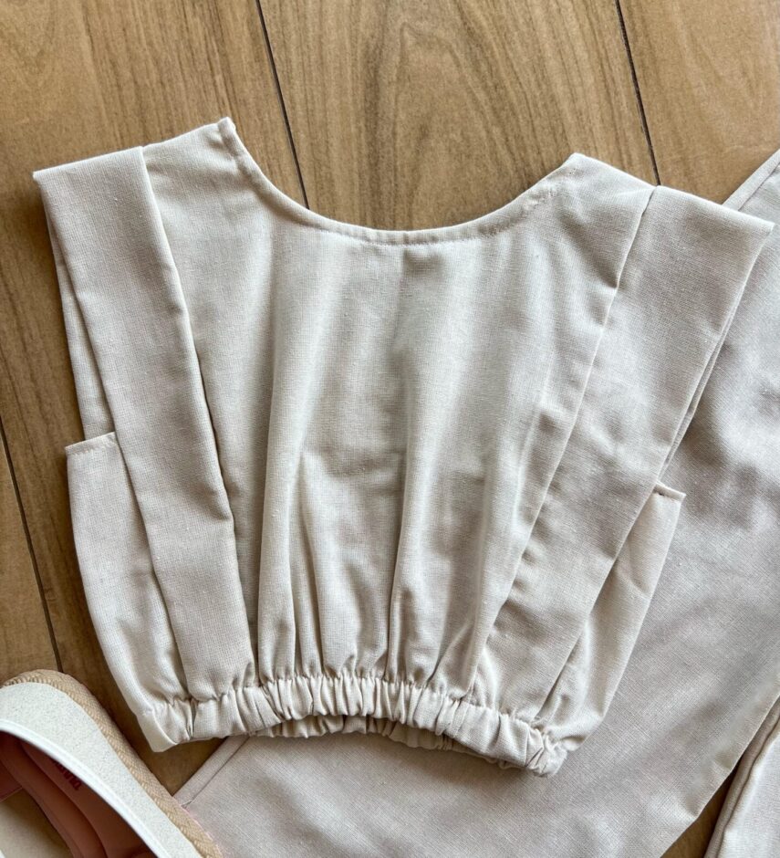 fernandaramoskids com br Conjunto Infantil Feminino Viscolinho Blusa Cropped e Calça Cargo1