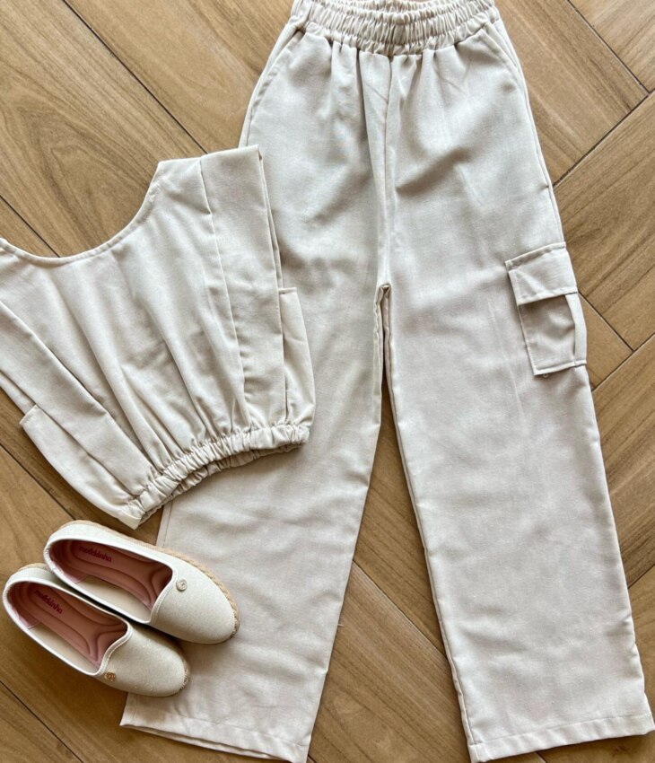 Conjunto Infantil Feminino Viscolinho Blusa Cropped e Calça Cargo Fernanda Ramos Kids