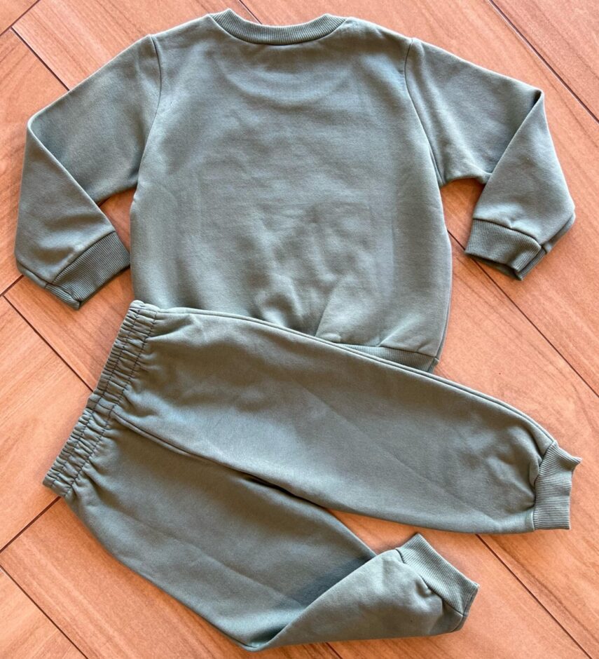 Conjunto Infantil Masculino Blusa Manga Longa Aventura e Calça Verde Fernanda Ramos Kids