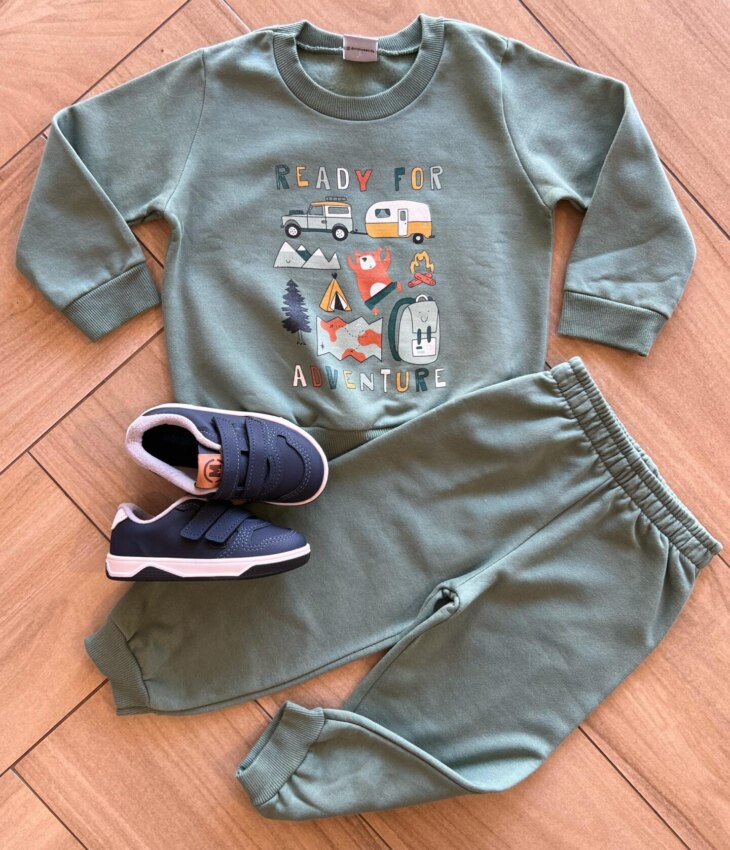 Conjunto Infantil Masculino Blusa Manga Longa Aventura e Calça Verde Fernanda Ramos Kids