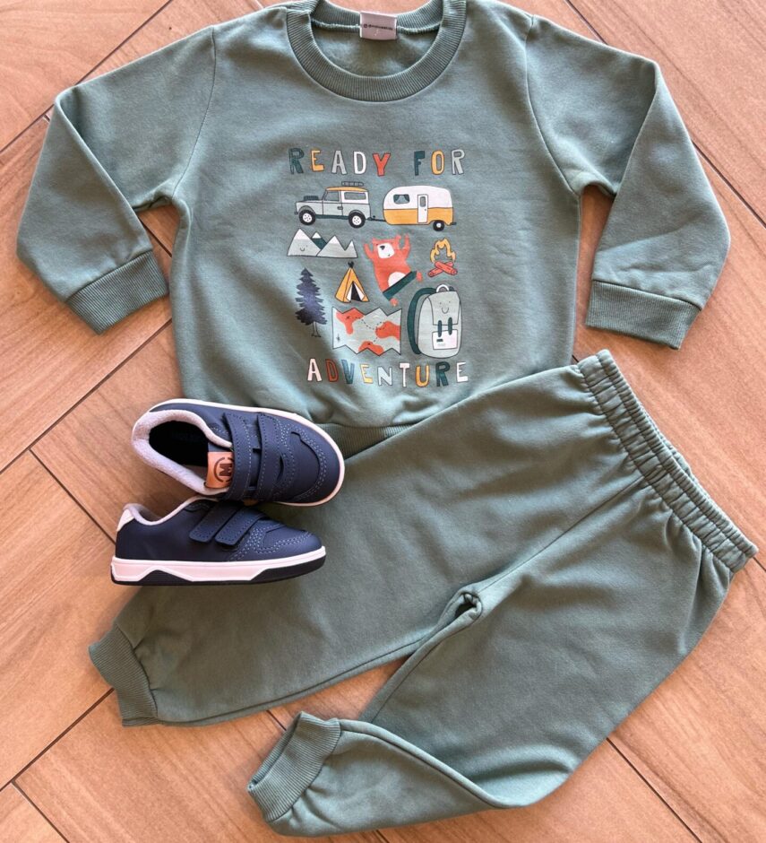 Conjunto Infantil Masculino Blusa Manga Longa Aventura e Calça Verde Fernanda Ramos Kids