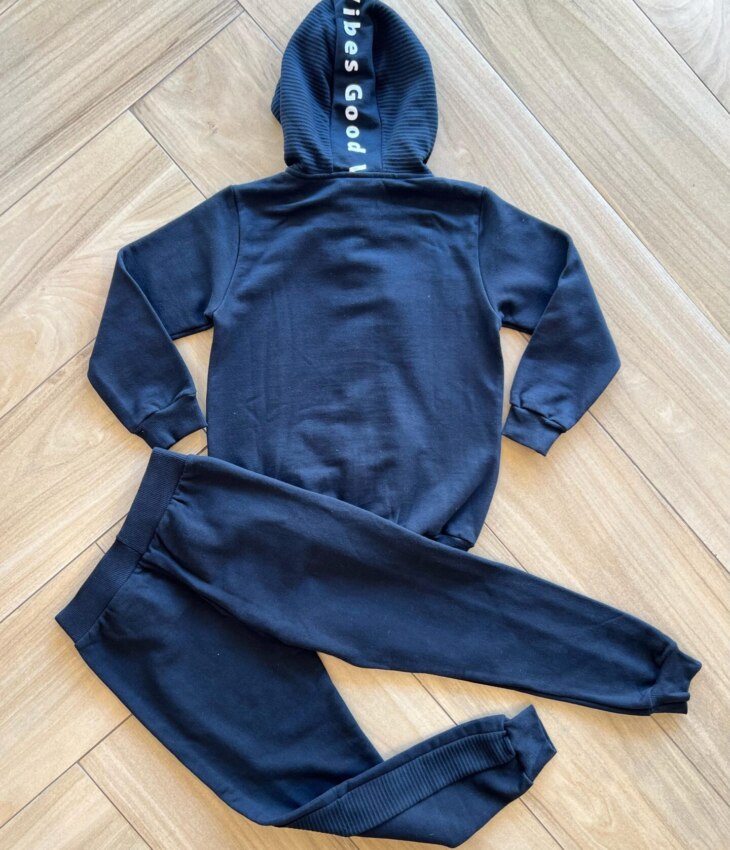 Conjunto Infantil Masculino Jaqueta com Capuz e Calça Preta Fernanda Ramos Kids