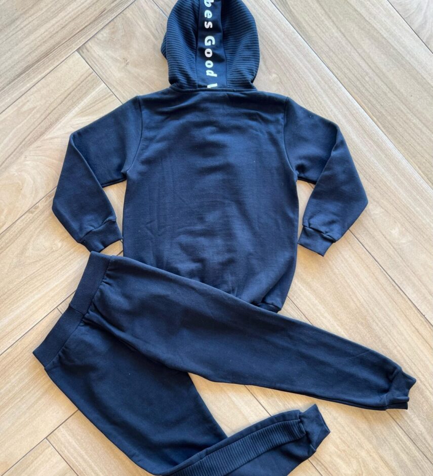 Conjunto Infantil Masculino Jaqueta com Capuz e Calça Preta Fernanda Ramos Kids