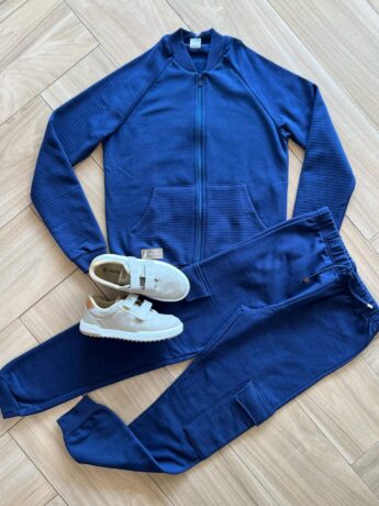 Conjunto Infantil Masculino Jaqueta com Detalhe e Calça Jogger Azul Fernanda Ramos Kids