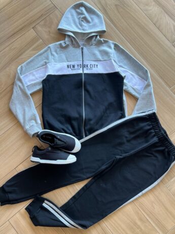 Conjunto Infantil Masculino Jaqueta e Calça Linha Lateral Preta Fernanda Ramos Kids