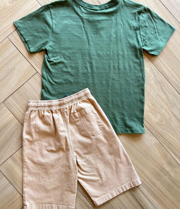 Conjunto Masculino Camiseta Malha e Bermuda Sarja Bege Fernanda Ramos Kids