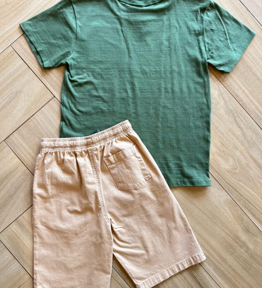 Conjunto Masculino Camiseta Malha e Bermuda Sarja Bege Fernanda Ramos Kids