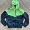 Jaqueta Infantil Masculina Corta Vento Preta com Detalhe no Capuz Fernanda Ramos Kids