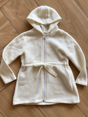 Sobretudo Infantil Feminino com Capuz Off White Fernanda Ramos Kids