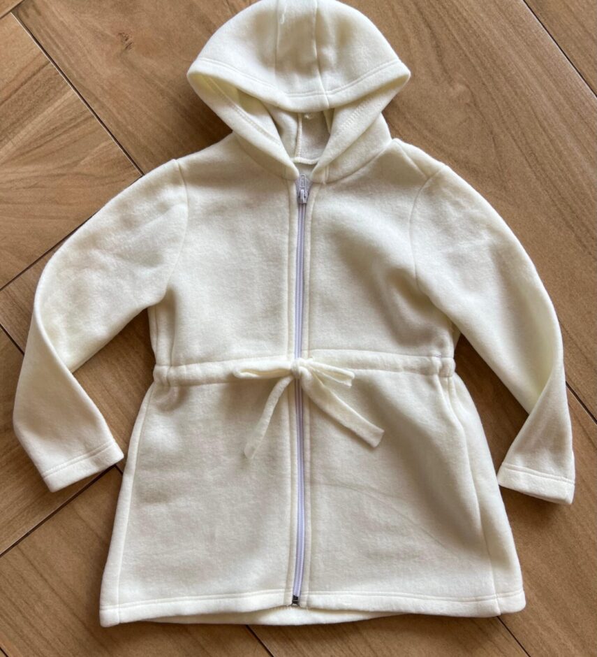 Sobretudo Infantil Feminino com Capuz Off White Fernanda Ramos Kids