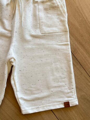 fernandaramoskids com br Bermuda Infantil Masculina Off White Mesclada com Pontinhos Preto1