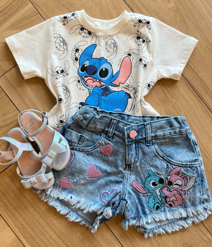 Blusa Cropped Infantil Feminino Manga Curta Vários Stich Off White Fermanda Ramos Kids
