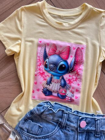 fernandaramoskids com br Blusa Infantil Feminina Manga Curta Malha Amarela Stich Azul1