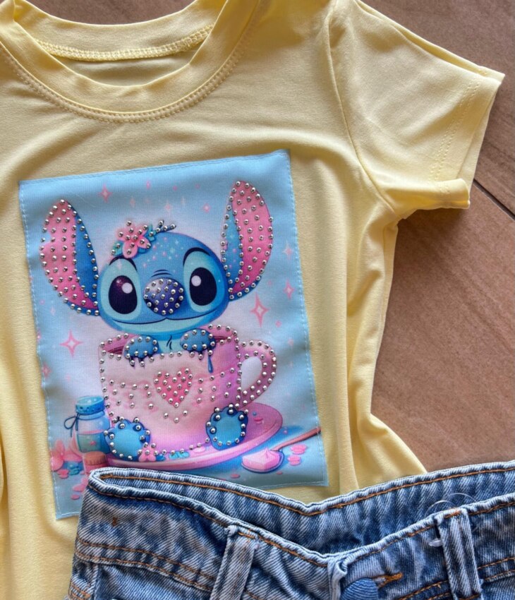 fernandaramoskids com br Blusa Infantil Feminina Manga Curta Malha Amarela Stich Cozinheiro1
