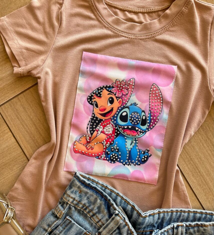 fernandaramoskids com br Blusa Infantil Feminina Manga Curta Malha Bege Estampada Stich1