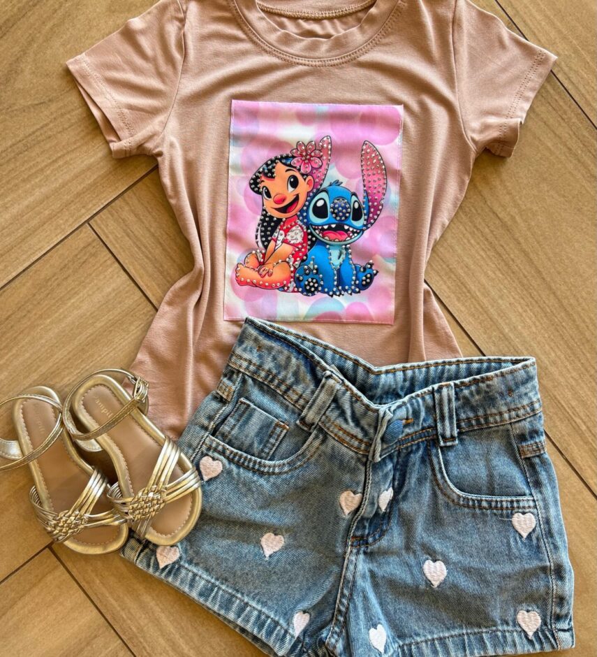 Blusa Infantil Feminina Manga Curta Malha Bege Estampada Stich Fernanda Ramos Kids