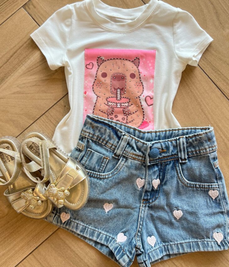 Blusa Infantil Feminina Manga Curta Malha Branca Capivara Fofinha Fernanda Ramos Kids
