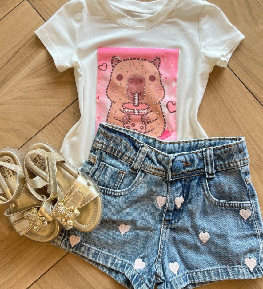 Blusa Infantil Feminina Manga Curta Malha Branca Capivara Fofinha Fernanda Ramos Kids