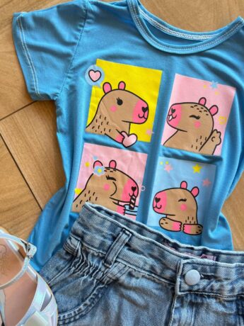 fernandaramoskids com br Blusa Infantil Feminina Manga Curta Malha Capivara Azul1