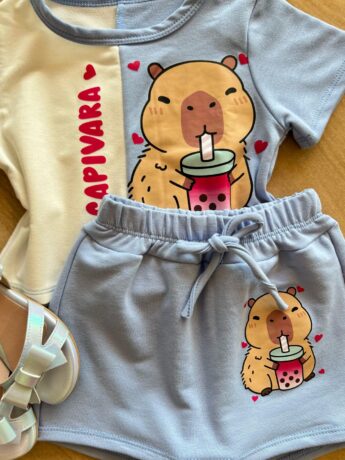 fernandaramoskids com br Conjunto Blusa Cropped Duas Cores e Short Saia Capivara Azul1