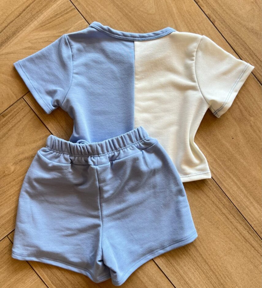 fernandaramoskids com br Conjunto Blusa Cropped Duas Cores e Short Saia Capivara Azul2