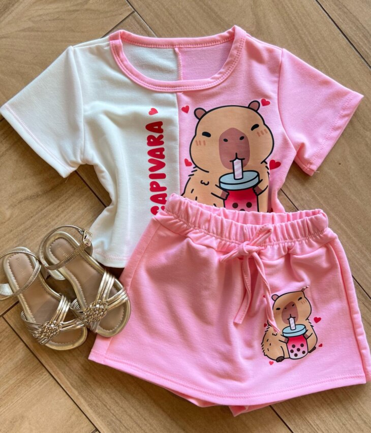 Conjunto Infantil Blusa Cropped Duas Cores e Short Saia Capivara Fernanda Ramos Kids