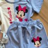 fernandaramoskids com br Conjunto Infantil Blusa Cropped Duas Cores e Short Saia Minnie Azul1