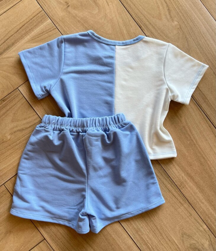 fernandaramoskids com br Conjunto Infantil Blusa Cropped Duas Cores e Short Saia Minnie Azul2