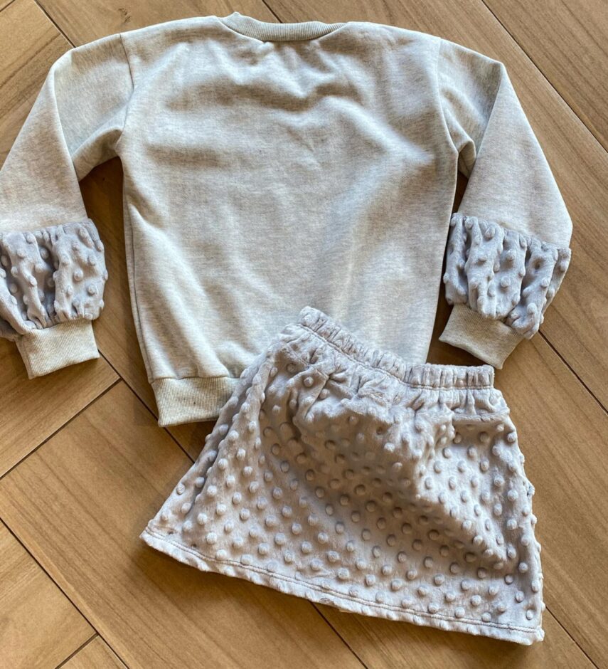 fernandaramoskids com br Conjunto Infantil Feminino Blusa Manga Longa e Short Saia Pelúcia2
