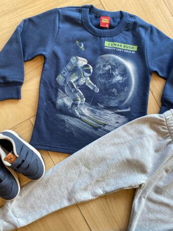 fernandaramoskids com br Conjunto Infantil Masculino Blusa Astronauta e Calça Cinza Clara1