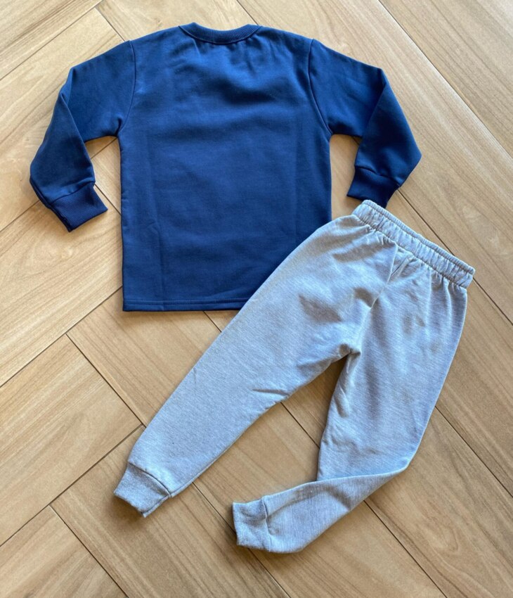 fernandaramoskids com br Conjunto Infantil Masculino Blusa Astronauta e Calça Cinza Clara2