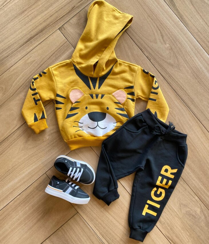 Conjunto Infantil Masculino Blusa com Capuz e Calça Preta Tiger Fernanda Ramos Kids