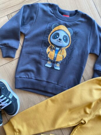 fernandaramoskids com br Conjunto Infantil Masculino Blusa Panda Estiloso e Calça Amarela1