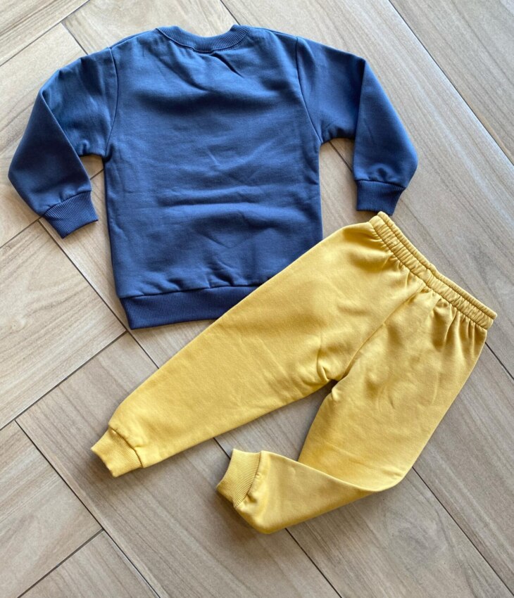fernandaramoskids com br Conjunto Infantil Masculino Blusa Panda Estiloso e Calça Amarela2
