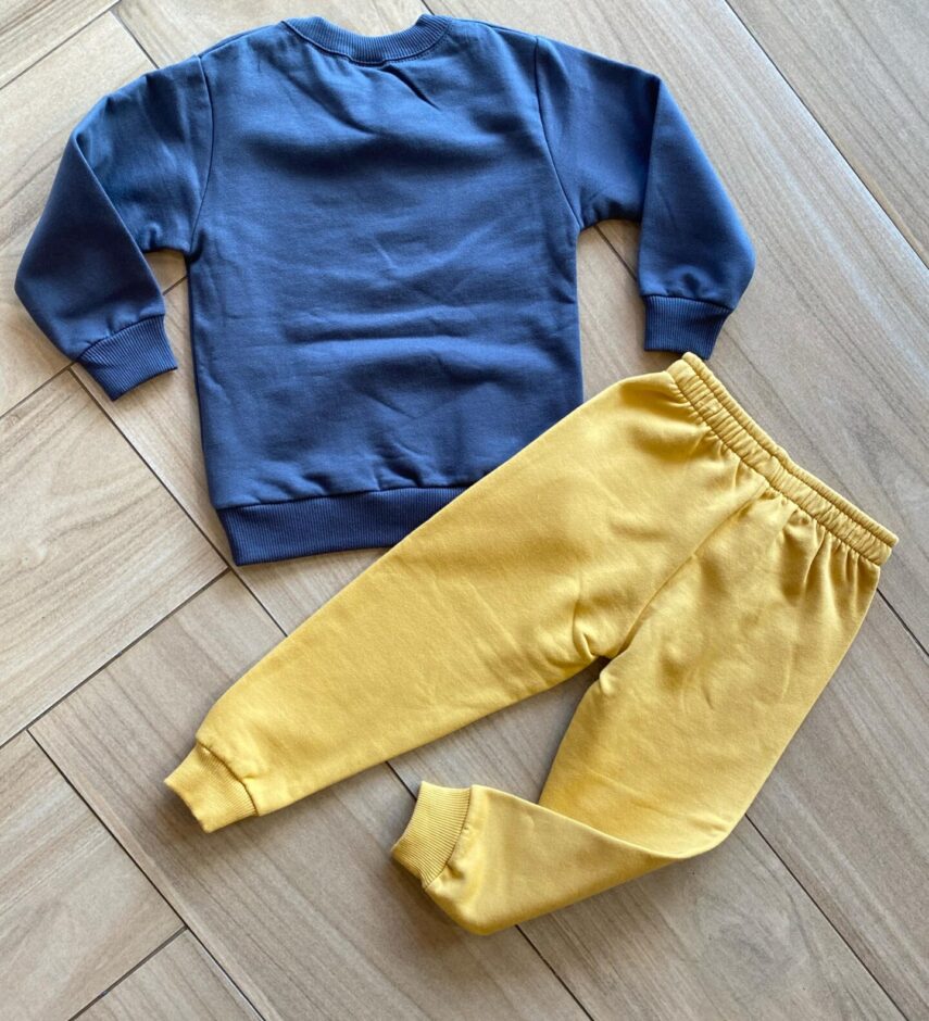 fernandaramoskids com br Conjunto Infantil Masculino Blusa Panda Estiloso e Calça Amarela2