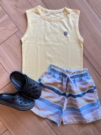 Conjunto Infantil Masculino Regata Amarela e Bermuda Listrada Fernanda Ramos Kids