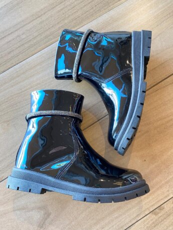 Bota Infantil Feminina Cano Curto Detalhe em Strass Verniz Preta Fernanda Ramos Kids