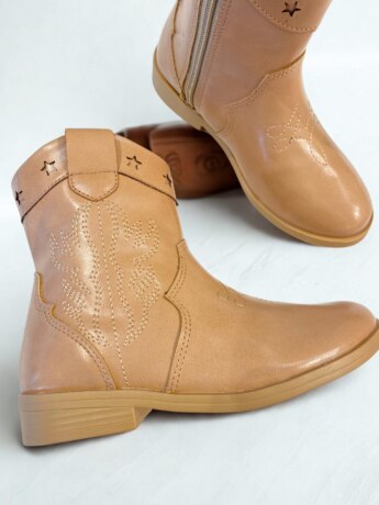 Bota Infantil Feminina Mini Cano Curto com Detalhes Bege Fernanda Ramos Kids