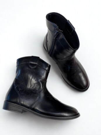Bota Infantil Feminina Mini Cano Curto com Detalhes Preta Fernanda Ramos Kids