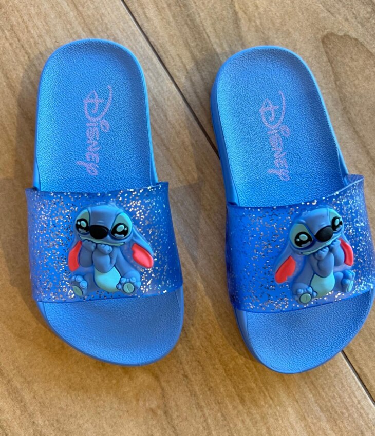 Chinelo Infantil Feminino com Detalhe e Brilho Azul Fernanda Ramos Kids