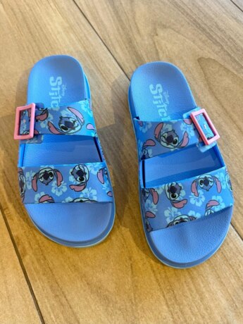 Chinelo Infantil Feminino Duas Tiras Estampado em Tons Azuis Fernanda Ramos Kids