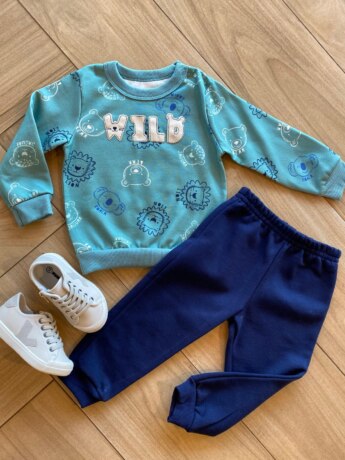 Conjunto Infantil Masculino Blusão Wild Verde e Calça Jogger Azul Fernanda Ramos Kids