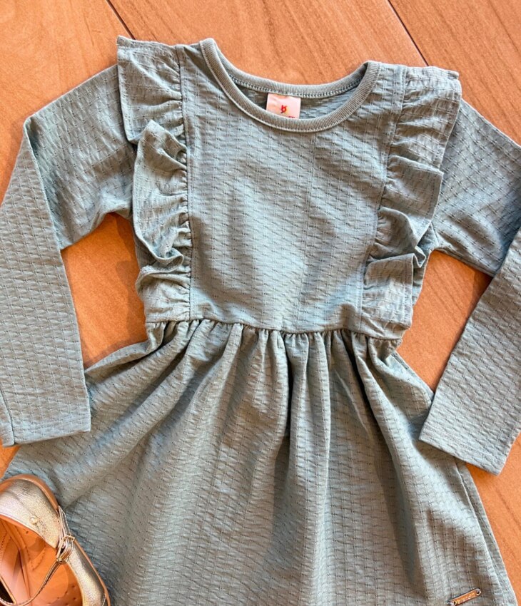 fernandaramoskids com br Vestido Infantil Feminino Manga Longa com Babado Verde1