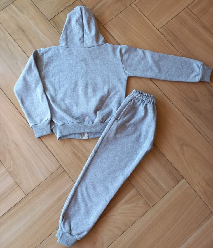 Conjunto Infantil Feminino Moletom Jaqueta com Bolso e Calça Cinza Fernanda Ramos Kids
