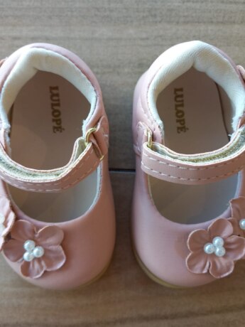 Sapatilha Infantil Feminina Nude com Detalhes Florzinha Fernanda Ramos Kids
