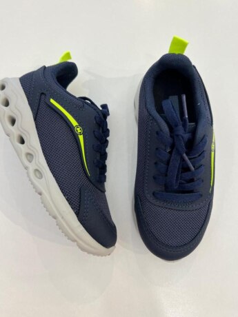 Tênis Infantil Masculino Azul com Detalhes Neon da Fernanda Ramos Kids