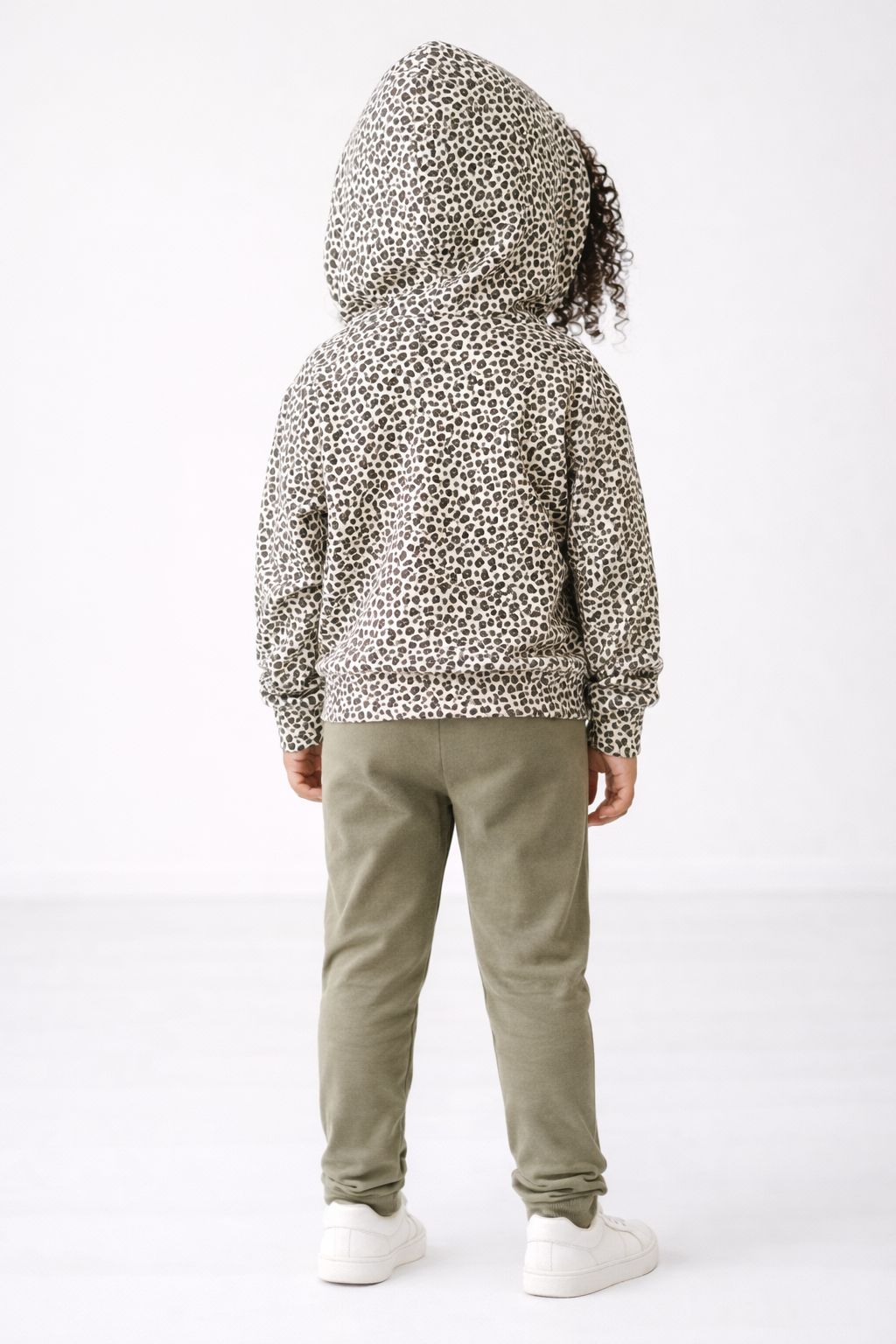 fernandaramoskids com br Conjunto Infantil Feminino Blusão com Capuz Estampado e Calça 1